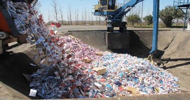 De los 35.6 millones de cigarros, 18.1 millones fueron destruidos en la aduana de Mazatlán, Sinaloa.