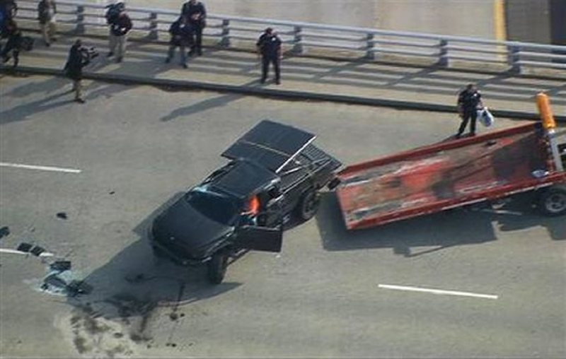 Así quedó el auto de Cam Newton