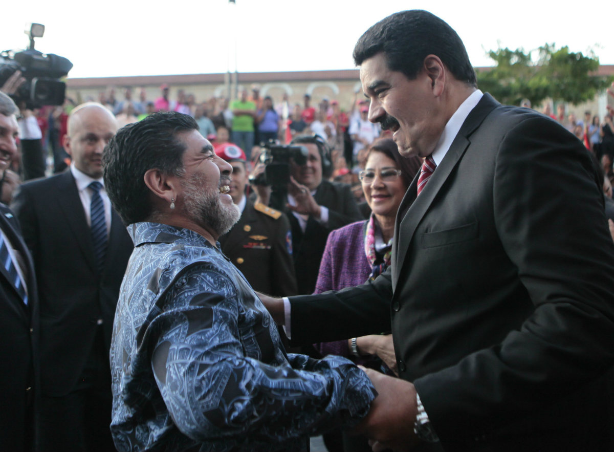 Maradona acompañó al mandatario venezolano