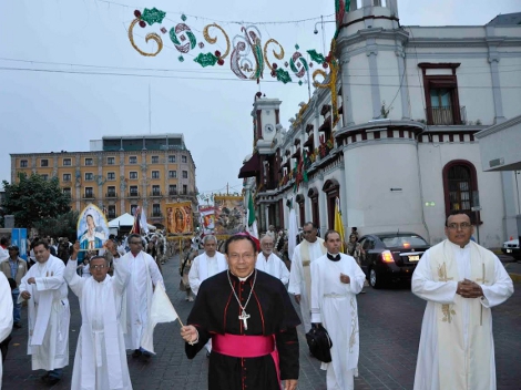 En las  92 diócesis del territorio nacional se lleva a cabo la jornada de oración por la paz en el docenario de la Virgen de Guadalupe.