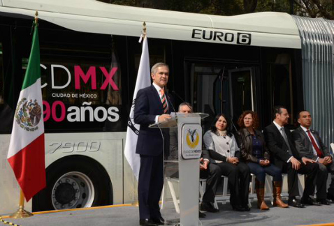 El jefe de Gobierno capitalino, Miguel Ángel Mancera, dio el banderazo también para poner a prueba 8 tipos de autobuses.