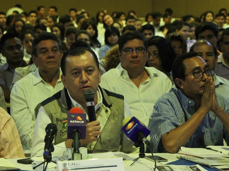 Rector de la Universidad Autónoma de Guerrero, Javier Saldaña Almazán