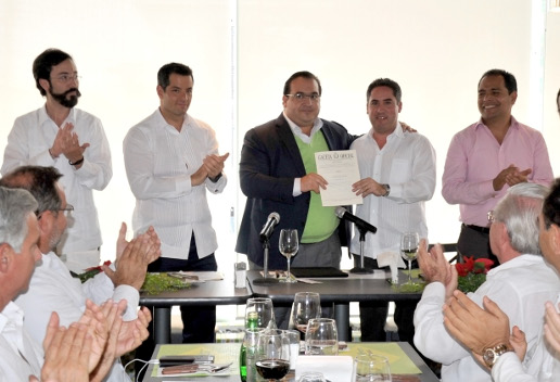 El gobernador de Veracruz fue reconocido por los trabajos hechos. 