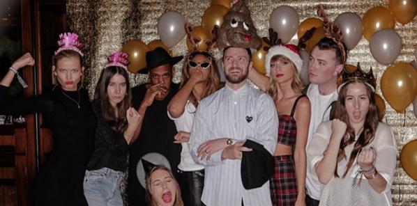 Así inició Taylor Swift el festejo de sus 25 años. 