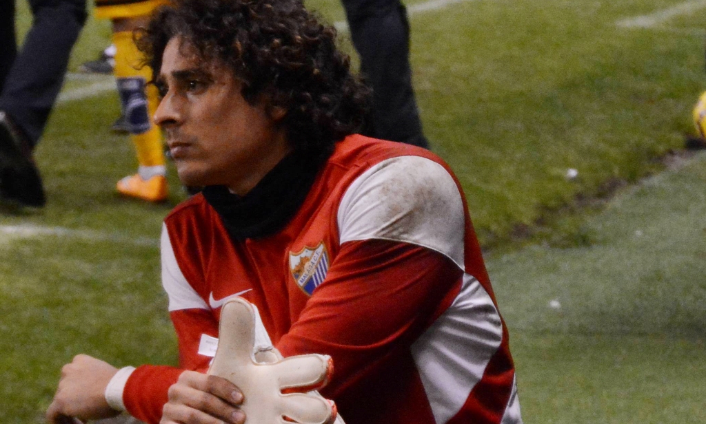 Guillermo Ochoa fue banca con el Málaga 