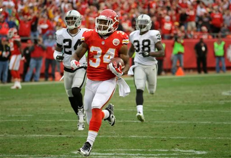 El corredor de los Jefes, Knile Davis, tuvo una gran actuación