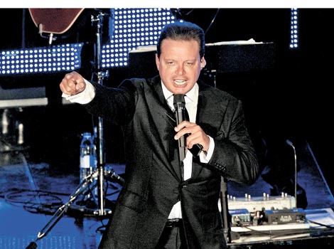 El cantante actuará en un evento de fin de año en el estado.