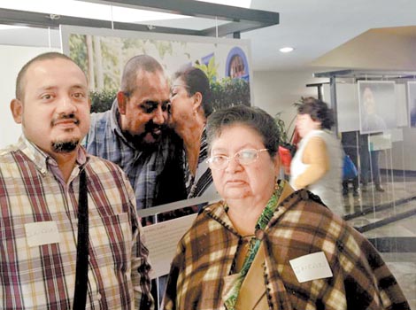 Jorge Isaías (i), quien al ser diagnosticado ya tenía metástasis. 