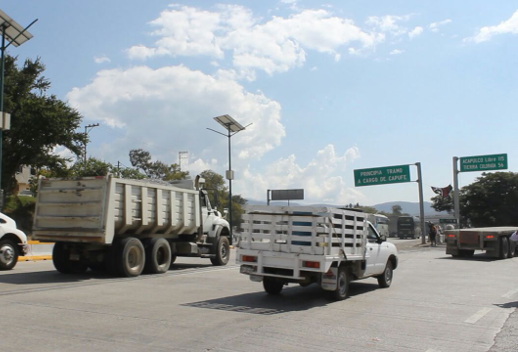 La carretera quedó abierta después de hora y media del bloqueo. 