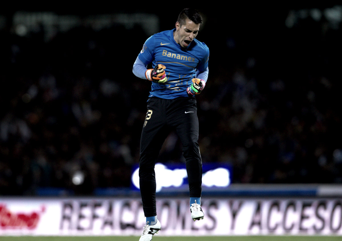 Alfredo Saldívar, portero de Pumas, peleará la titularidad con Yosgart Gutiérrez 