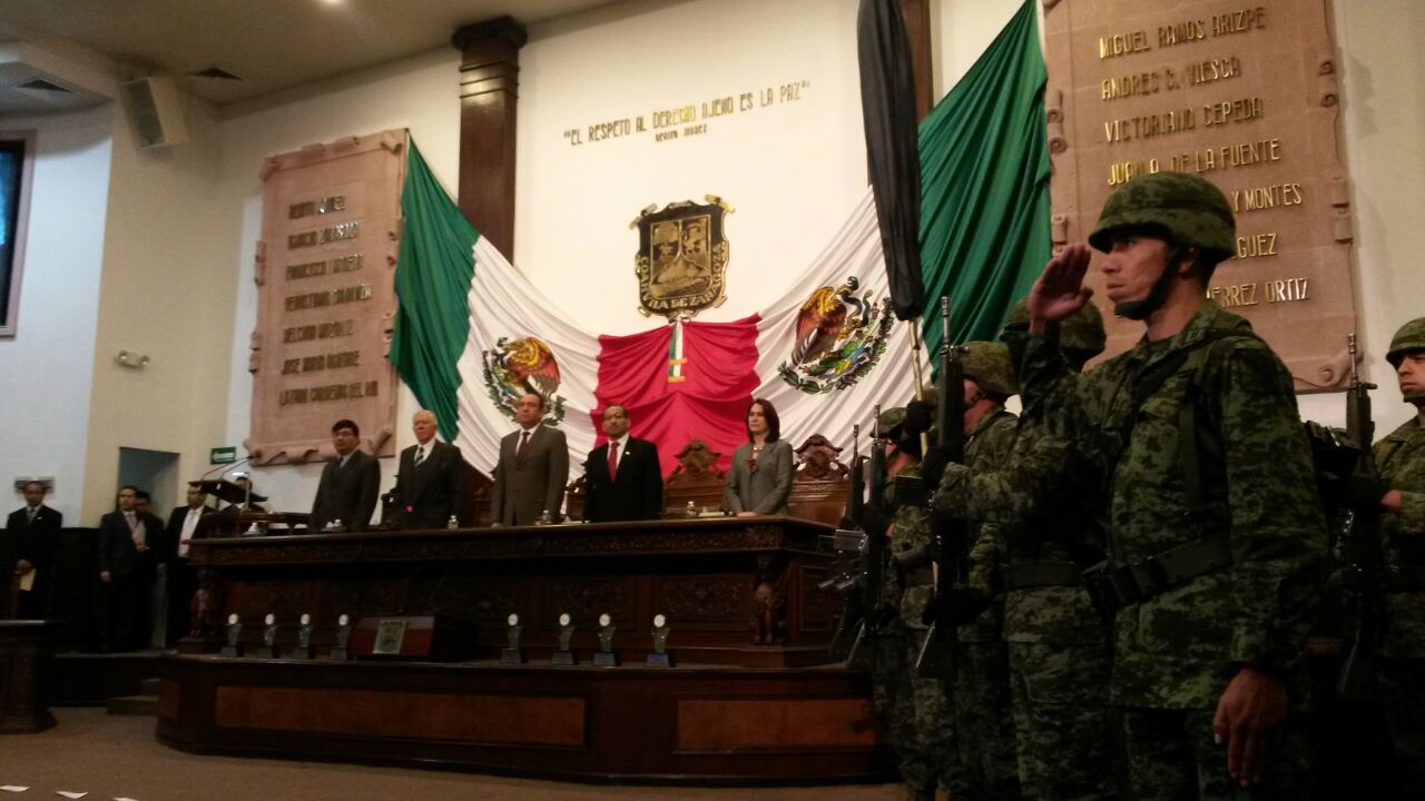 Las 7 mujeres fueron galardonadas en la Sesión Solemne del Congreso.