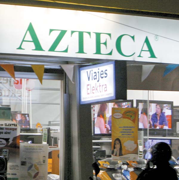 Banco Azteca paga a sus clientes por el dinero que depositan, tasa de 4.6%, y es rentable 20.7%.