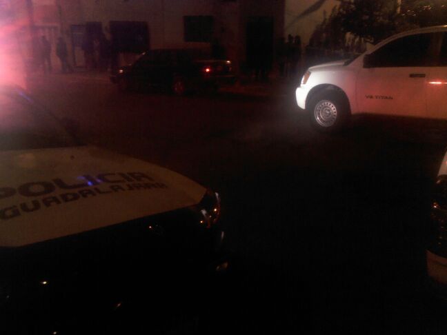 En la zona se localizaron casquillos calibre 9mm.