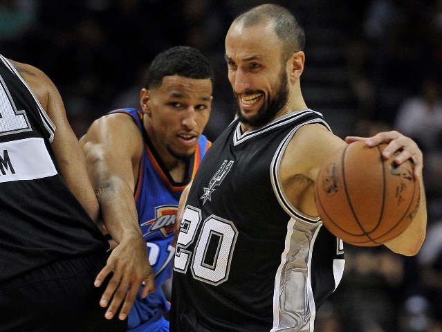 Manu Ginobilli y los Spurs cayeron ante el Thunder en los juegos de Navidad