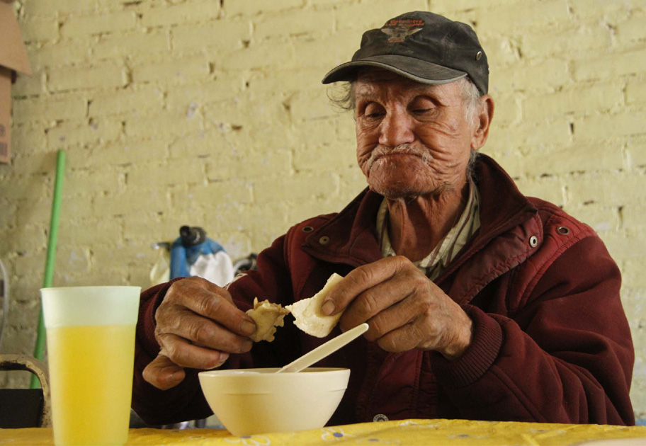 “Son un ejemplo y orgullo para Ciudad Lerdo, Durango, porque esta Asociación han ganado reconocimientos tanto estatales como nacionales”, dijo.