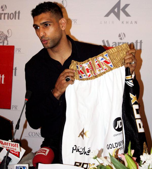Amir Khan llega a Pakistán para ayudar - Grupo Milenio