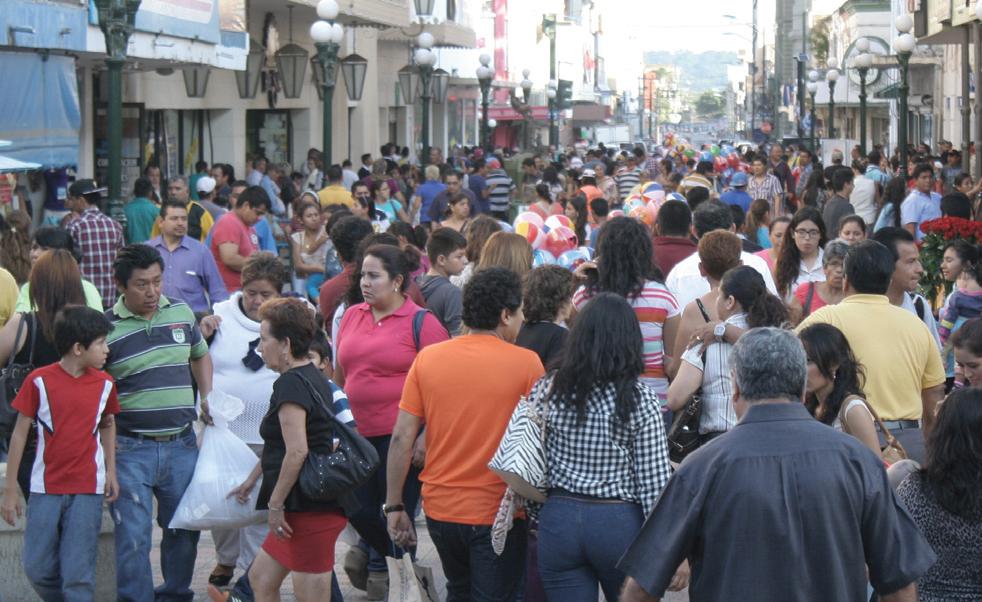 Durante una semana se han visto tumultos en tiendas del primer cuadro.
