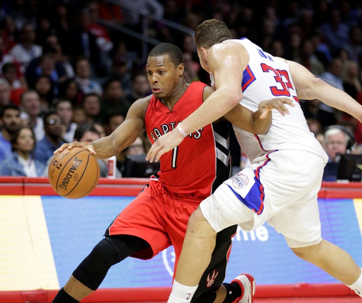 Kyle Lowry y Blake Griffin pelean en la duela