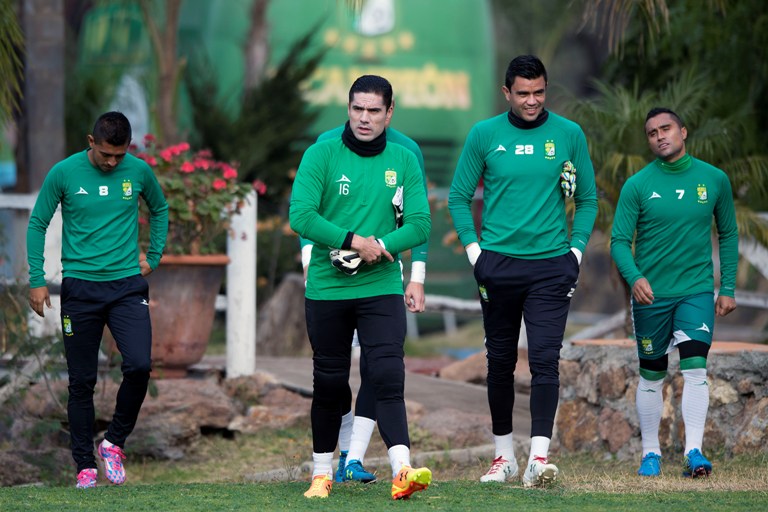 Christian Martinez durante el entrenamiento del León