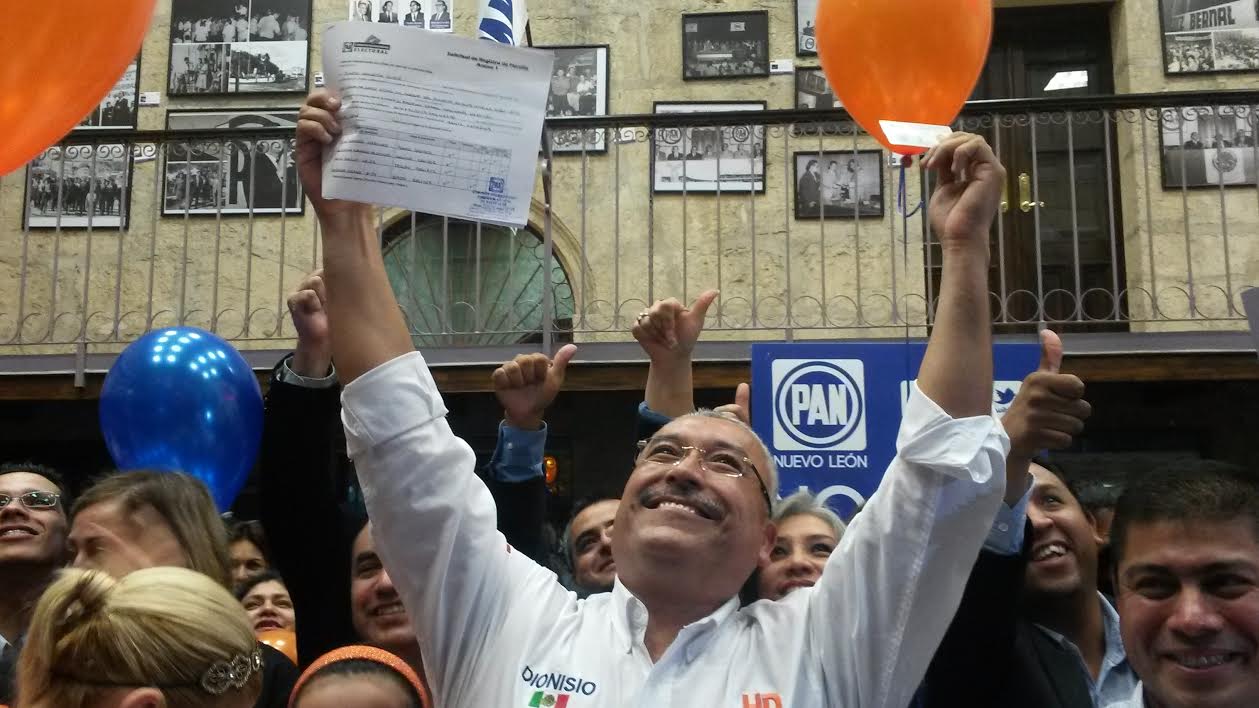 Dionisio Herrera Duque, buscará la presidencia municipal de Santa Catarina, 