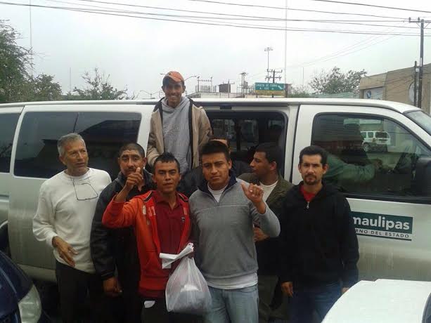 Hay al menos unos 25 centroamericanos que buscan regularizarse.