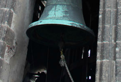 El badajo de la campana mayor de la Catedral Metropolitana recibió mantenimiento y se corrigió su golpe, por lo que las campanadas de bienvenida a 201