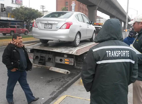 El automóvil fue trasladado al corralón.
