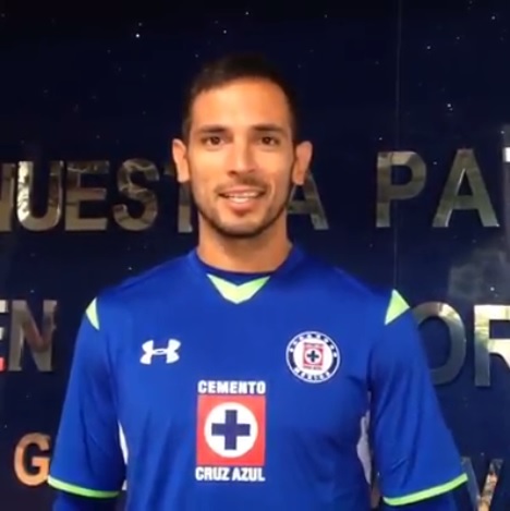 Roque Santa Cruz, delantero de Cruz Azul 