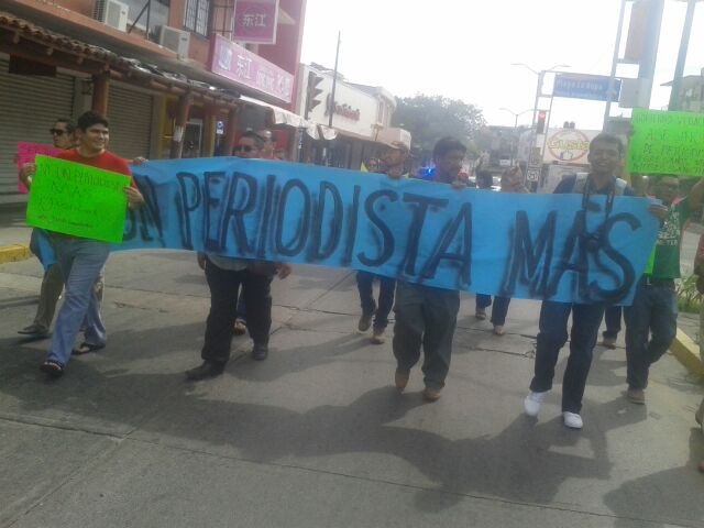 En Zihuatanejo también se llevaron a cabo manifestaciones