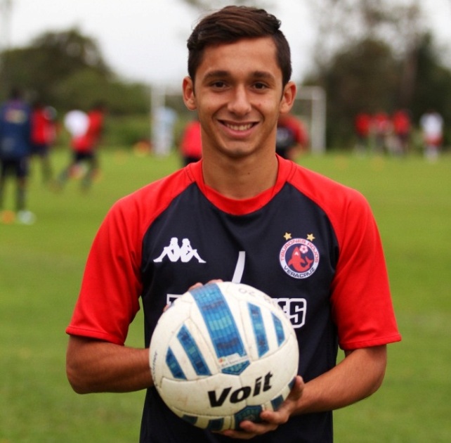 Leandro Gómez.