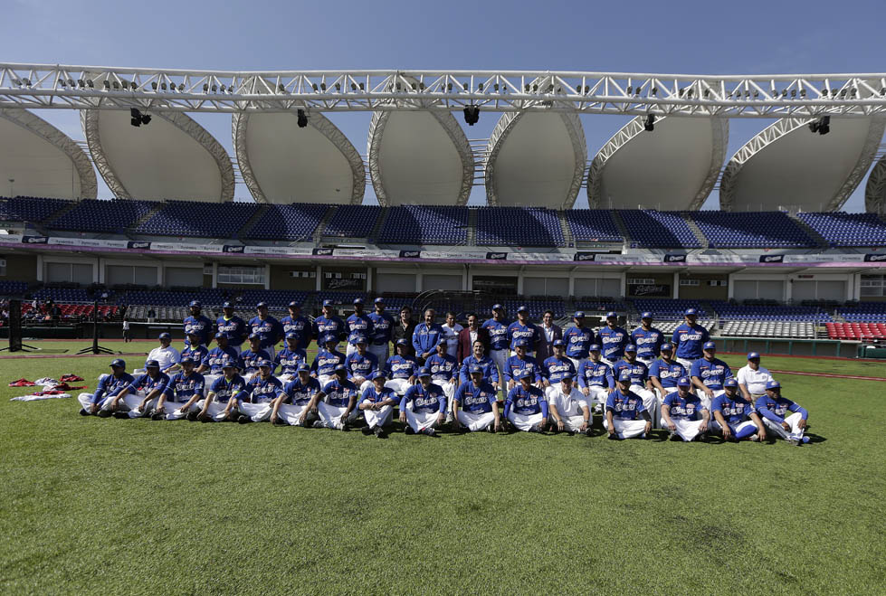 Rumbo a la semifinal, gobernador visita a Charros de Jalisco