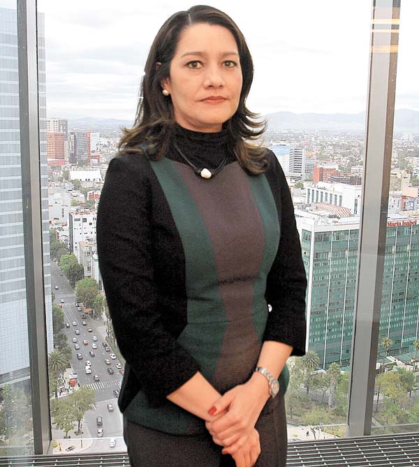 También se harán aportes al combate de la violencia y la corrupción, dice la nueva ejecutiva.
