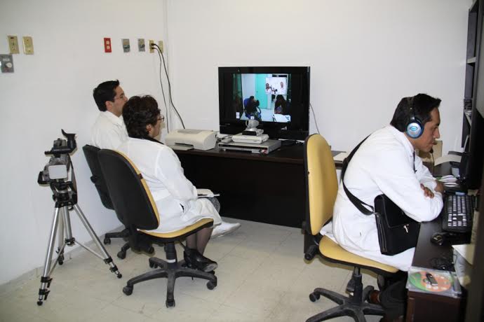 Se otorgaron a distancia más de mil 400 consultas de pediatría.