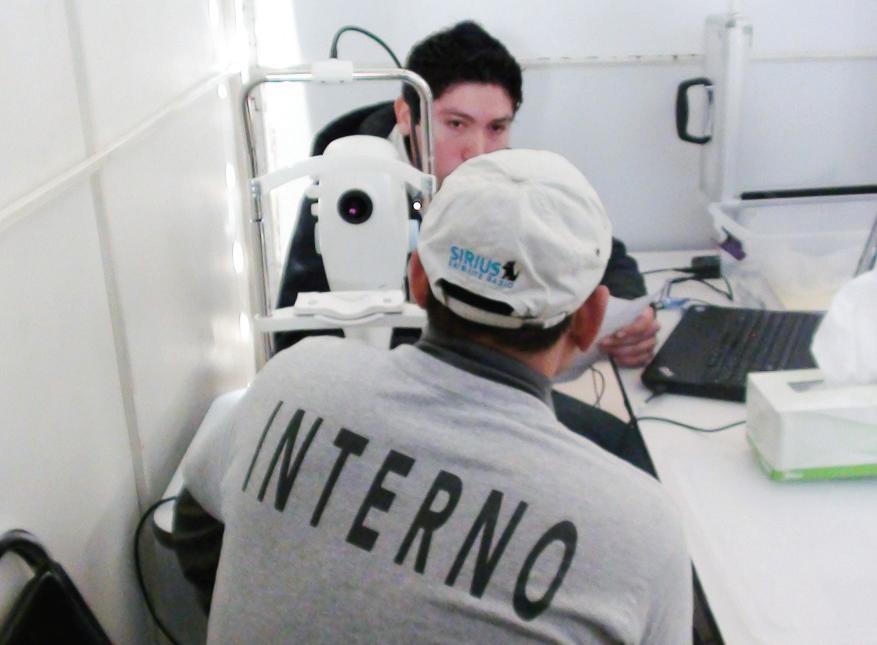 Familias se han quejado de falta de atención médica a sus internos.
