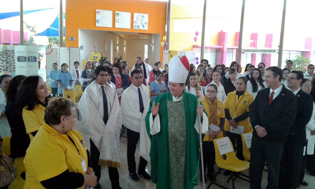 El Obispo de Gómez Palacio inició las actividades de aniversario con una misa. 