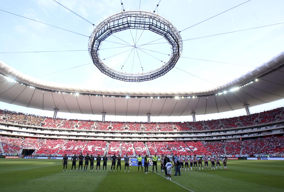 Chivas arranca el torneo con el pie derecho