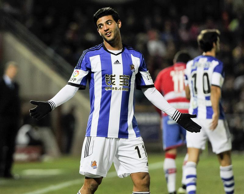 Carlos Vela en un juego con la Real Sociedad 
