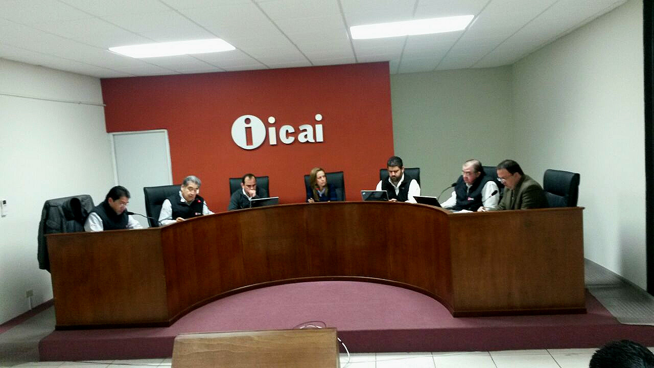 La recomendación se emitió luego de una revisión en la que se detectó la promoción con recursos públicos.