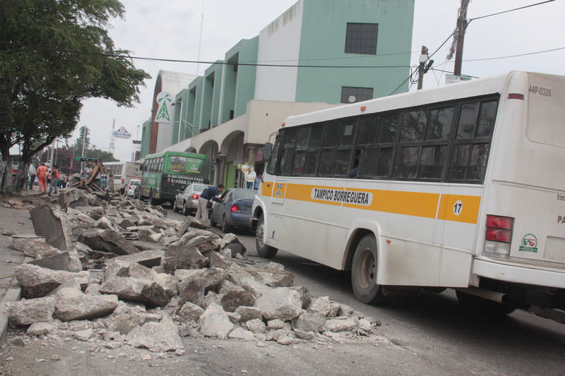 Los automovilistas fueron los principales afectados por los trabajos que se llevan a cabo desde esta mañana.