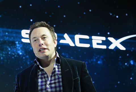 Elon Musk el año pasado en la presentación de la nave espacial Dragon V2