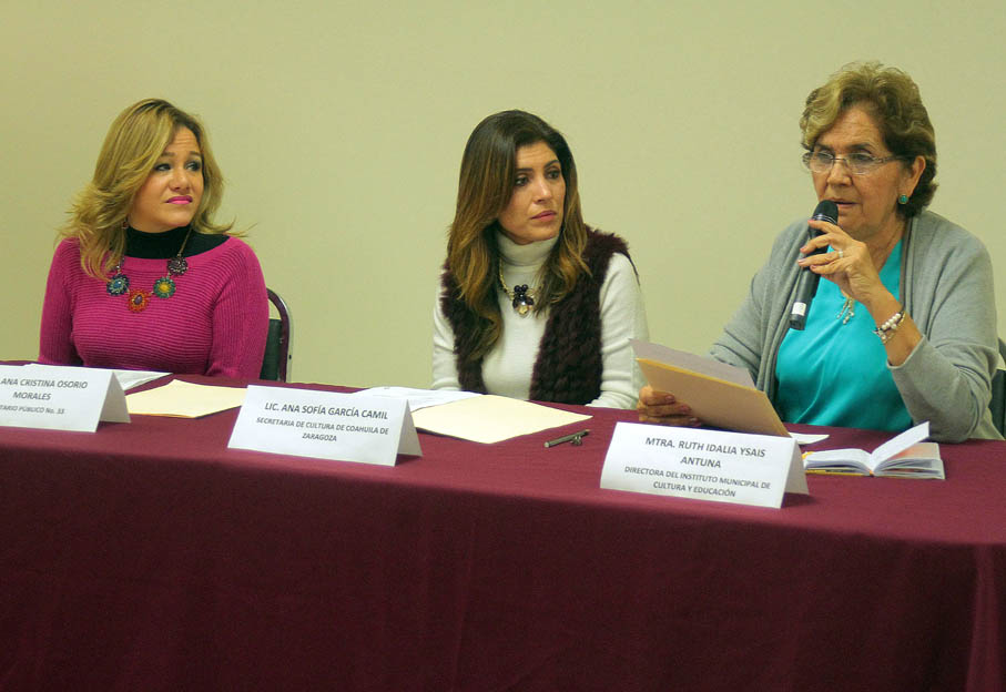 Premio Nacional de Poesía "Enriqueta Ochoa".