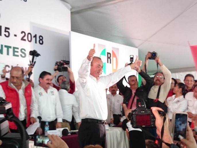 Esdras Romero se apuntó pro el distrito VII.