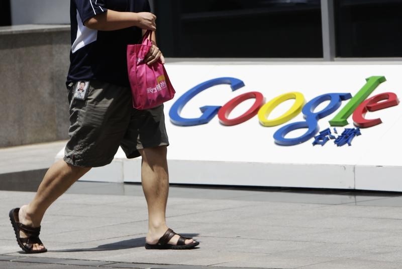 Google tiene la intención de volverse proveedor de servicio móvil. 