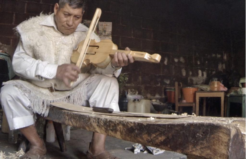 Este jueves se estrenó en el FIC San Cristóbal La música, mi lengua materna, un corto documental de Todd Clouser y Billy Martin.