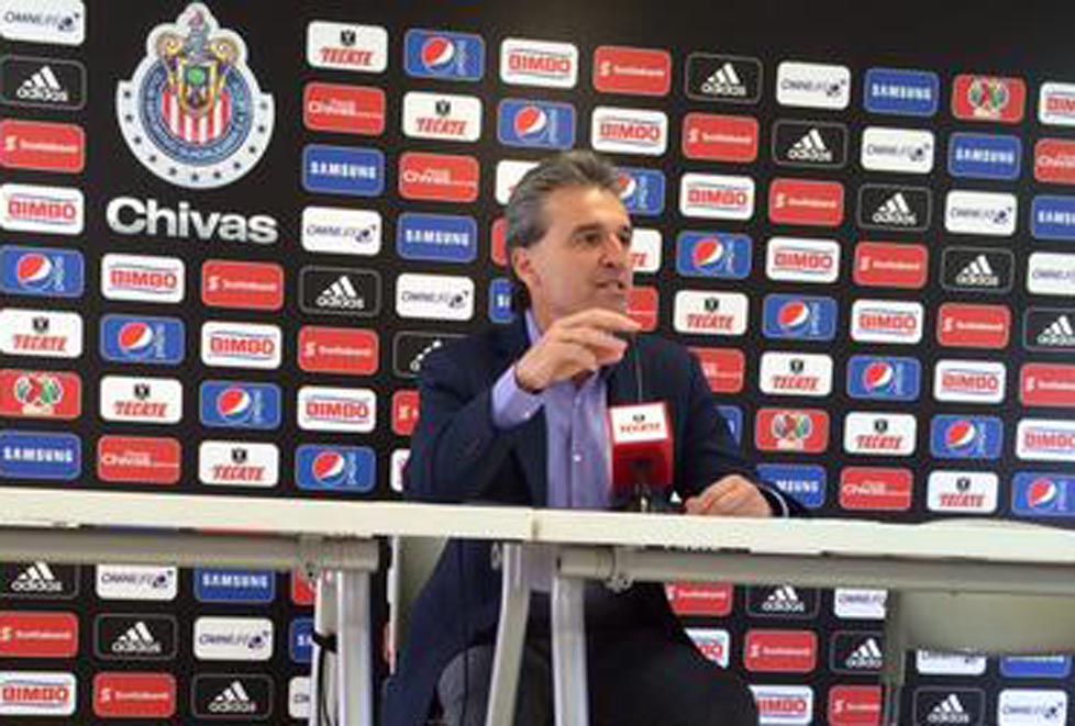 Néstor de la Torre, presidente de Chivas. 