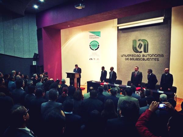 Primer foro sobre justicia cotidiana organizado por el CIDE.