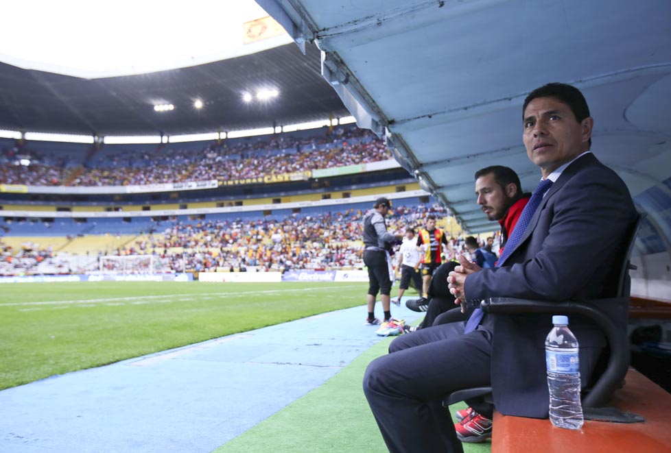 Alfonso Sosa, estratega de Leones Negros.