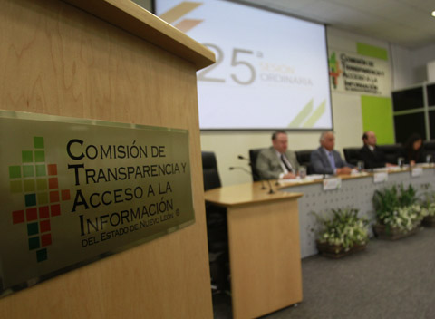 La Comisión de Transparencia y Acceso a la Información de Nuevo León sesionó hoy.