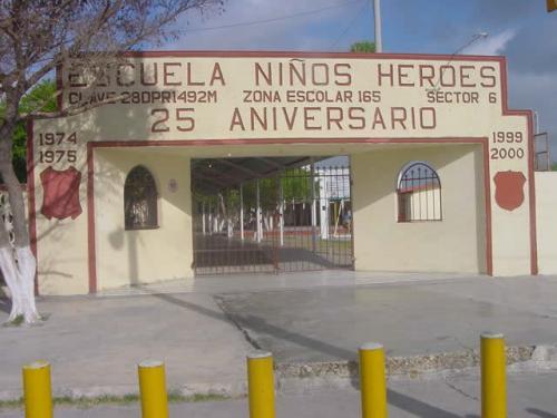 Escuela Primaria "Niños Héroes" en Matamoros.