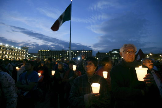 La protesta a cuatro meses de la desaparición de los 43 normalistas.